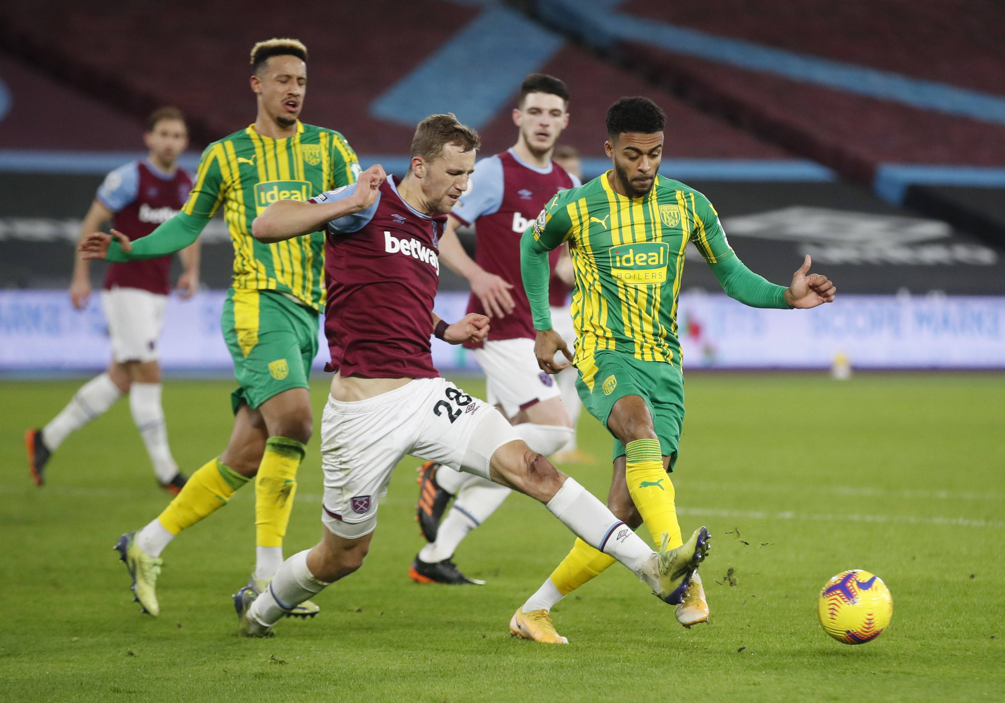 鹰内线球员 鹰内线球员