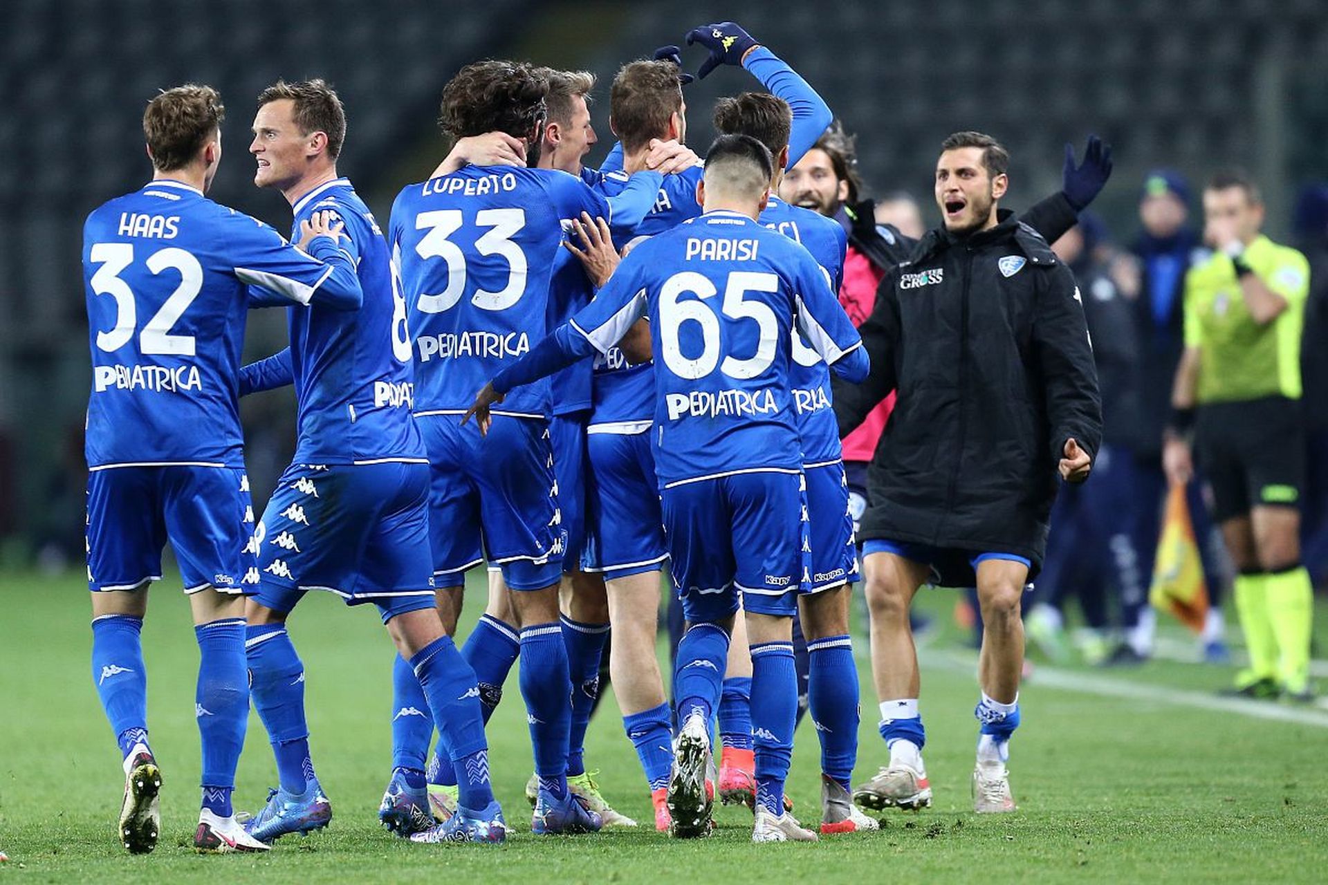 而池笑然则 而池笑然则